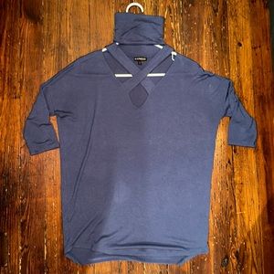 Sz small express mock neck top